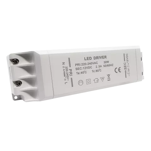 LED Transformator 12V-DC 2,5A max. 30W Netzteil Treiber Driver Netzgerät Spiegelung